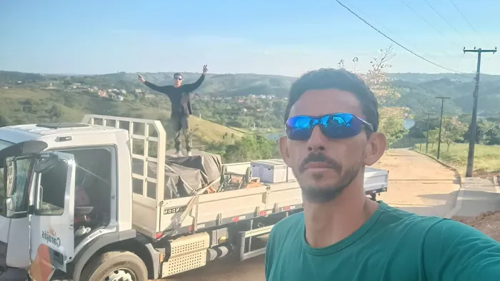 Ajudante de carga e descarga todos os tipos de serviço