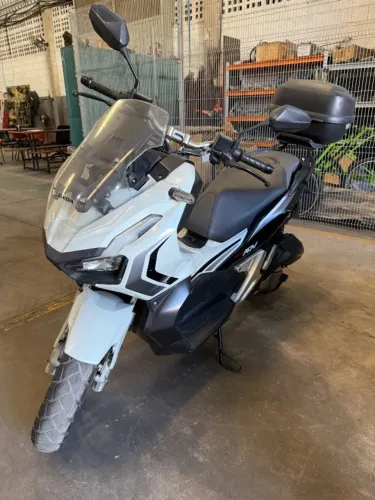 VENDO Moto ADV Honda 150