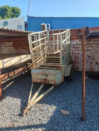 Carretinha / reboque / transporte de animais