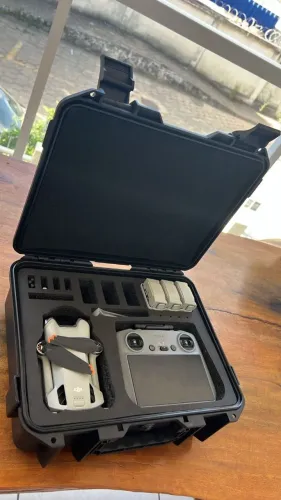 Drone DJI Mini 4 Pro Fly More Combo