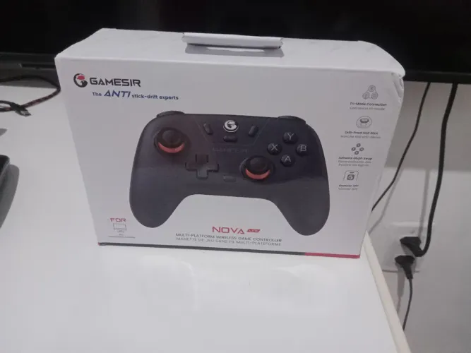 Controle Hall Effect/ Switch 1 e 2/PC/Android (Lacrado)