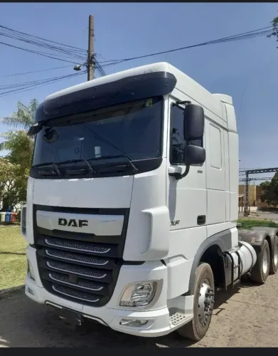 Caminhão DAF 530 6x4 23/23