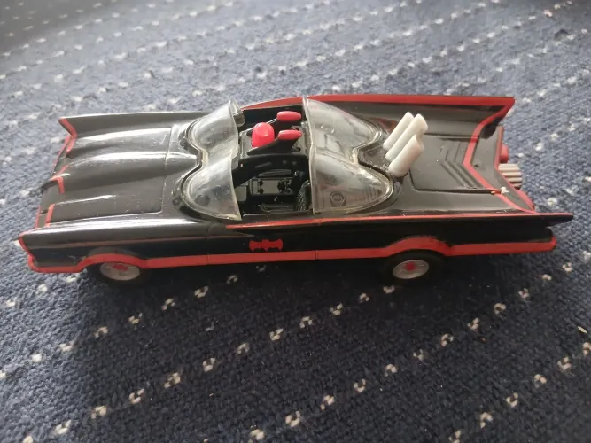 batman batmóvel batmobile 1966 Shell 2012
