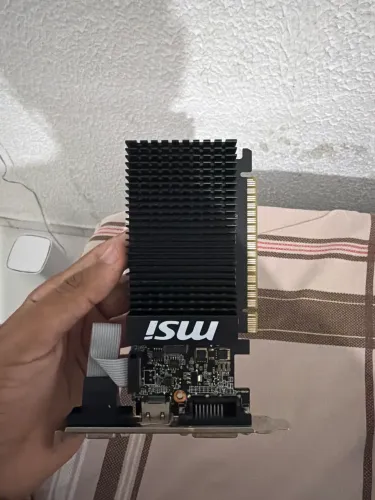 Vendo placa de vidio GT MSI 710 funcionando perfeito 