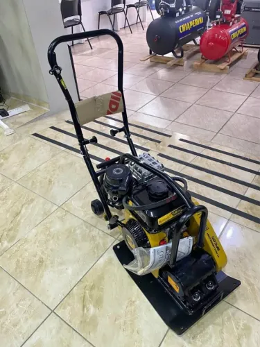 Placa Vibratória Compactadora BFG 60 RENTAL 65kg 7,5cv Gasolina - Buffalo