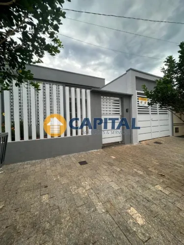 Casa para aluguel no bairro Centro, em Nerópolis/GO