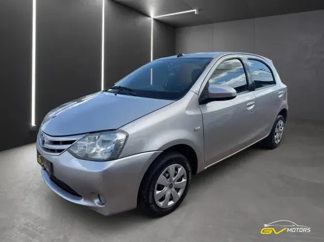 Toyota Etios XS 1.5 Flex 16V 5P Mec. 2017