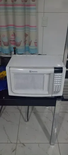 Microondas Eletrolux 31 litros