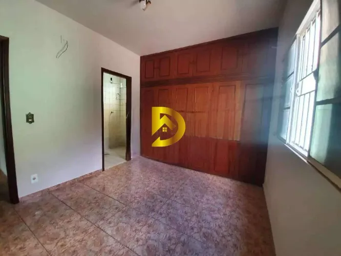 Casa residencial para aluguel em Uberaba - Bairro Universitário | 3 quartos, 2 vagas