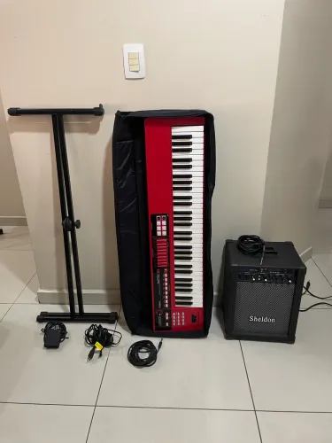 Kit Roland XPS-10 Completo Seminovo - Teclado + Bag + Suporte + Pedal + Cabos