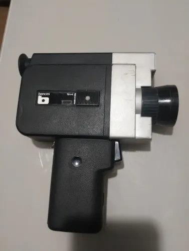 Câmera filmadora BENCINI COMET SUPER 8, Italiana.