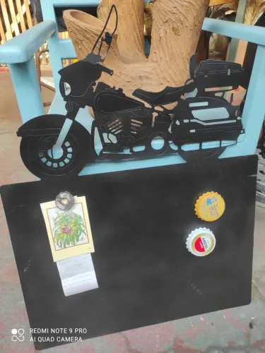 Quadro de avisos diferente,chapa de ferro :