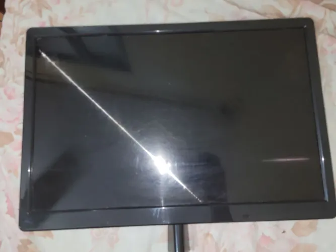 Monitor LED 19"