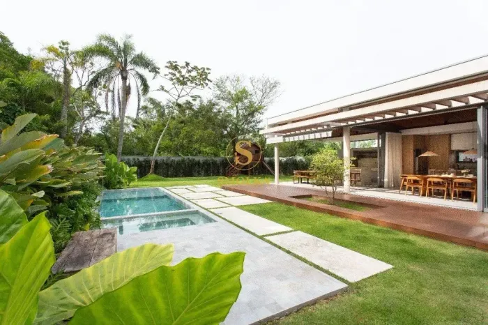 Casa em Condominio Fechado para venda com 4 dormitórios em Canasvieiras - Florianópolis -