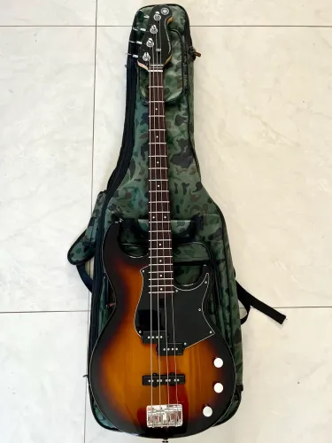 Baixo Yamaha BB434 - Perfeito!!!