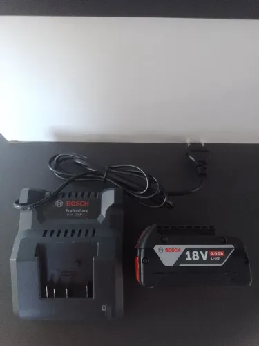 Carregador e bateria Bosch 4.0ah