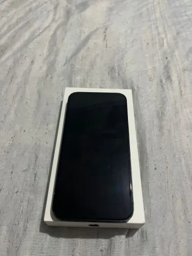 Vendo iPhone 13 