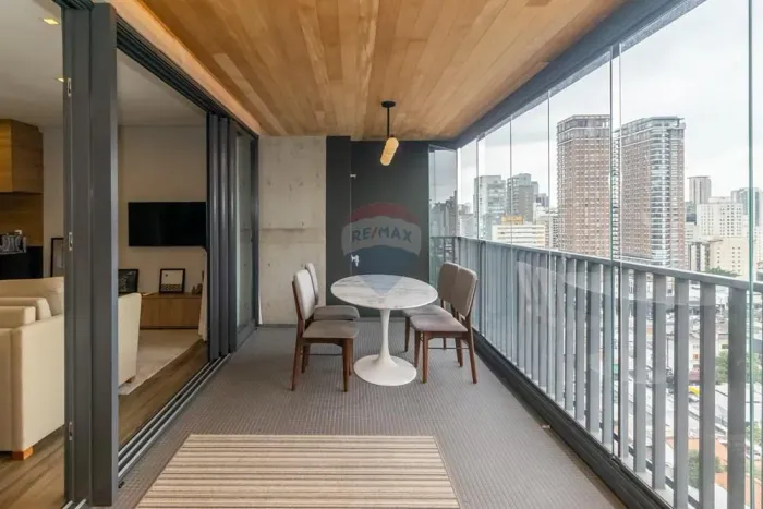 Apartamento à venda, no Vila Olimpia, 44m², sala e quarto integrados, mobiliado, 1 banheir