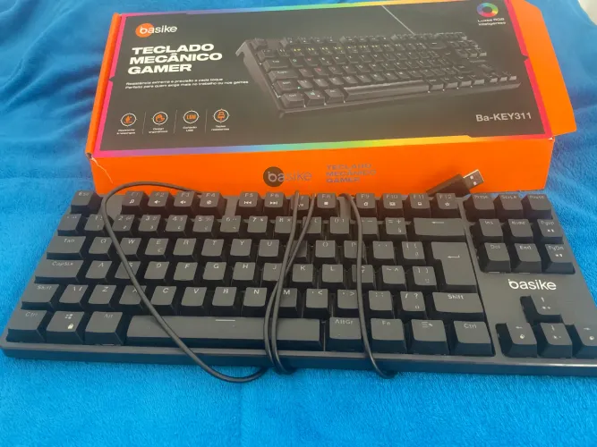 Teclado Mecânico Gamer Olike BA-KEY311 USB - Preto - Pouco Uso