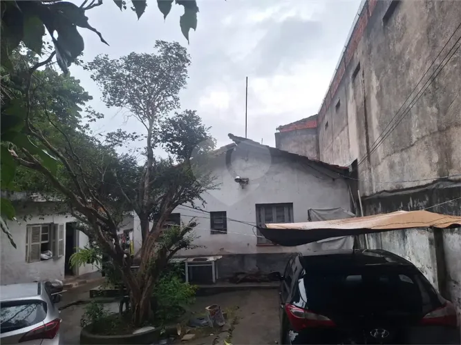 Terreno à venda em Interlagos - SP