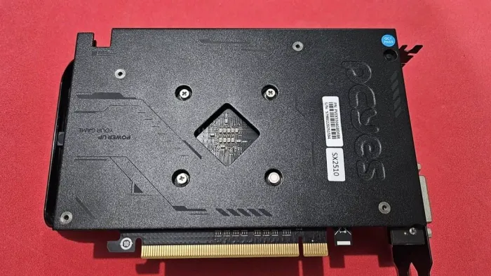 Placa de Vídeo RX 550 4GB PCYes - Ótimo Estado