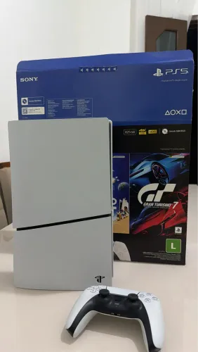 PlayStation®5 Slim Digital 825GB - Pacote ASTRO BOT e Gran Turismo 7