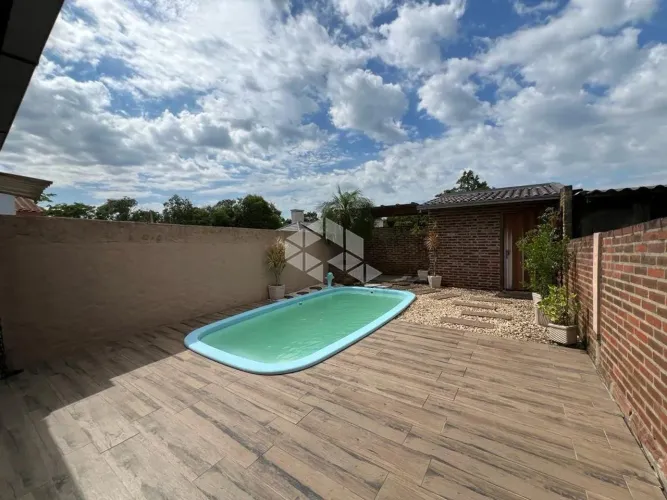Casa geminada com piscina