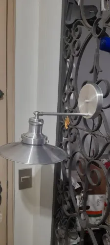 Luminária de parede para porta ou algo específico