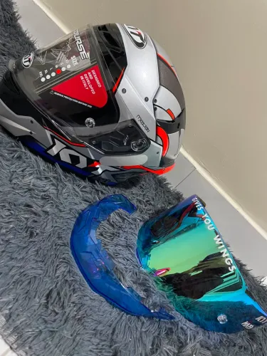 Capacete kyt tamanho 58