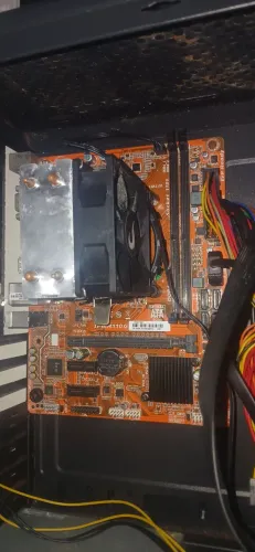PLACA MAE NOVA COM MELHOR REFRIGERADOR.