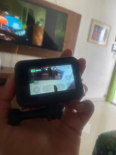 ? GoPro com mancha preta na tela + cartão de memória