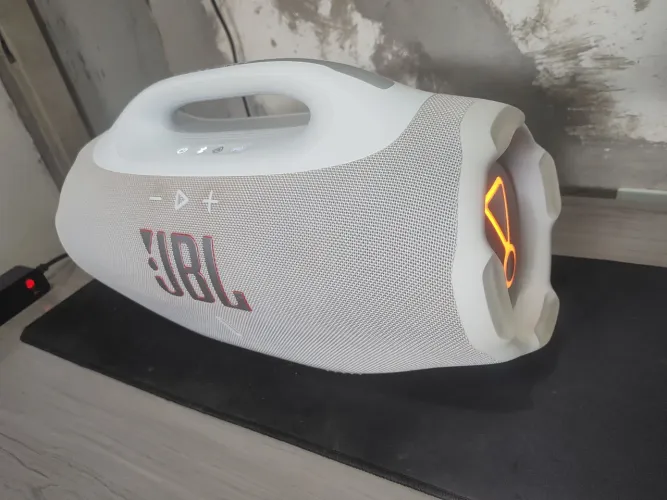Caixa de Som JBL Boombox 4 Branco