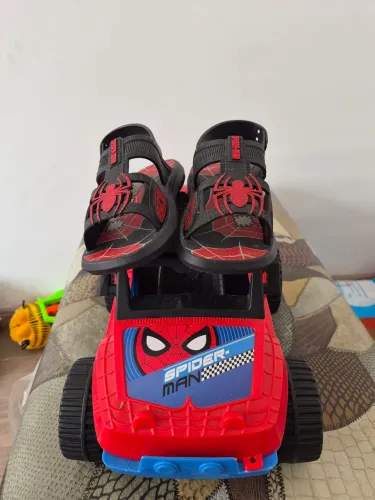 Sandália homem aranha com carrinho nova, tam 29 29