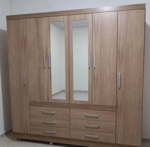 Guarda-roupa casal com espelho, 6 portas, 6 gavetas