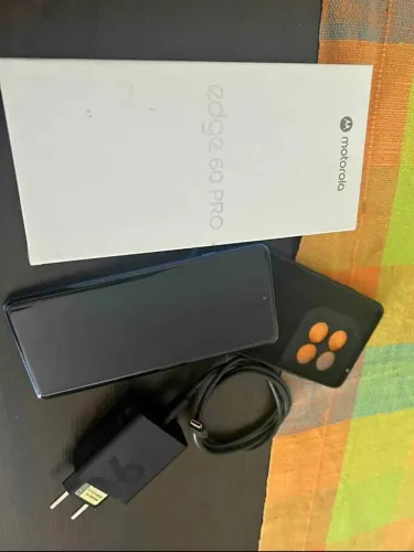 Motorola edge 60 pro completo aceito troca por outro celular
