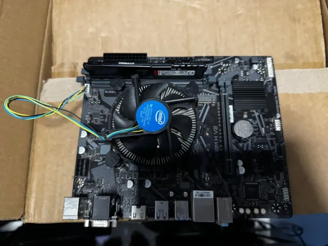 KIT I3 10100F 10ª GERAÇÃO , 4GB DE RAM MEMÓRIA GAMER