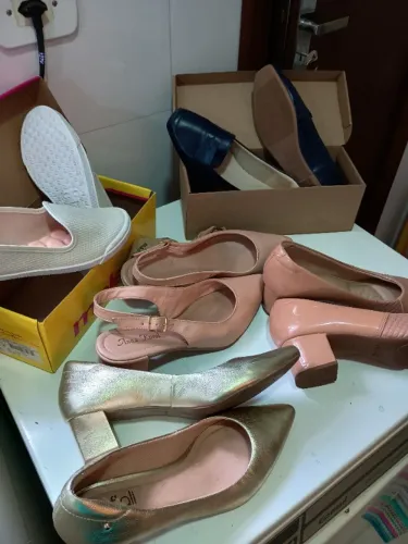 Calçados novos e usados uma vez