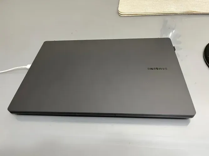 Samsung Galaxy Book2 i7 8GB SSD 512GB