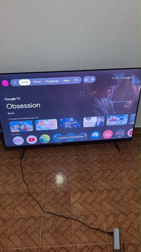 Tv TCL 55 polegadas smart Semi nova Sem detalhes, menos de 1 ano de uso 1800