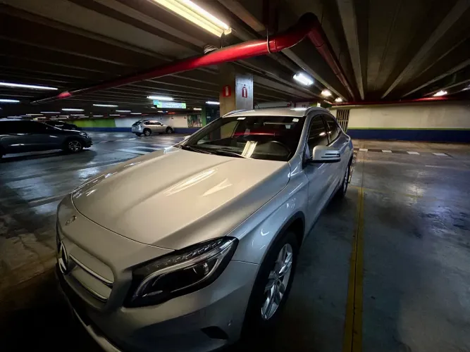 Mercedes-Benz GLA 200 Adv. 1.6/1.6 TB 16V Flex Aut. 2015