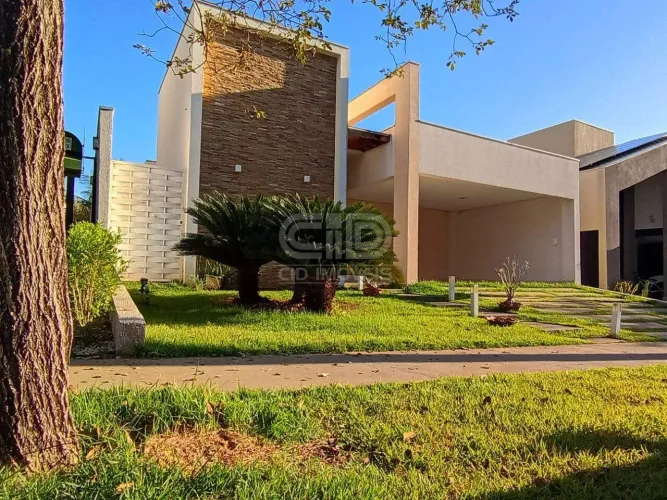 Casa Térrea à venda 3 Quartos Condomínio Belvedere I