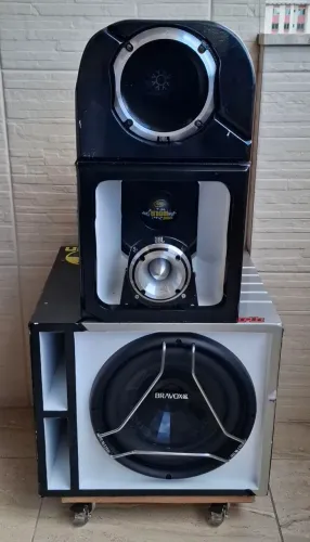 Vendo som automotivo sem os módulos.