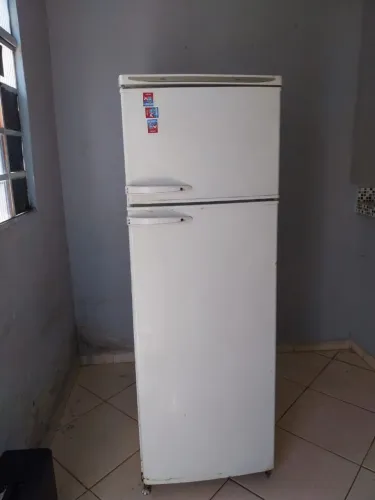 Geladeira usada