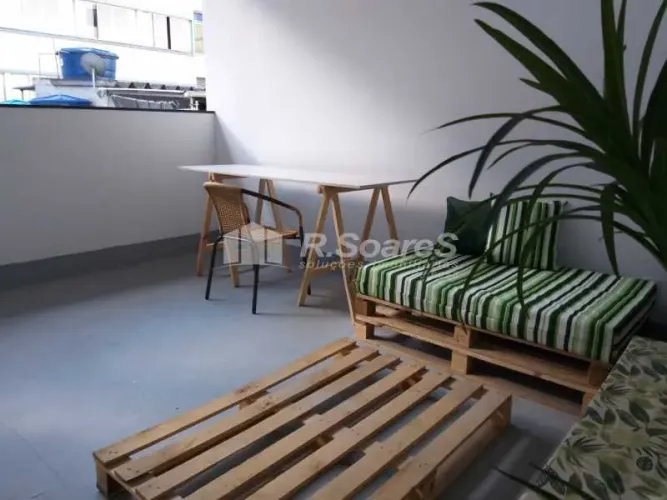 Casa triplex com 09 quartos à venda com 250m2 em Botafogo!