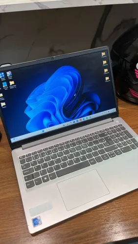 LENOVO IdeaPad 1 15IGL7 - 15.6- 2023 