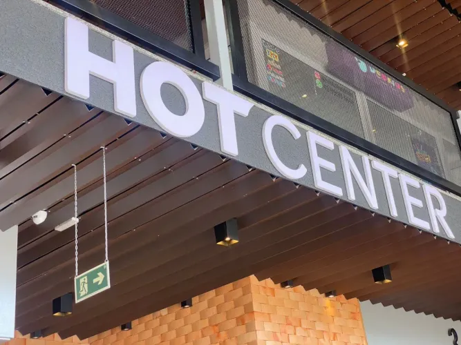 ótima Sala Comercial Para Locação No Comercial Hot Center, Nova Rússia, Ponta Gr