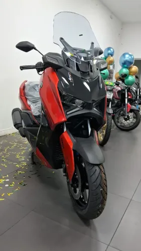 XMAX 300 CONNECTED MODELO 2027 -PROMOÇÃO EMPLACADA !!!!!