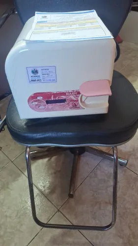 Vendo AUTOCLAVE baby 4L 