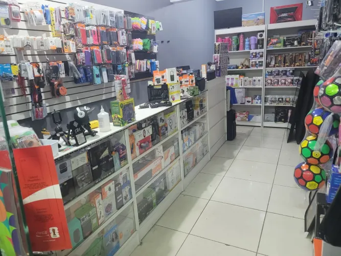 Vende-se loja com todos acessórios 