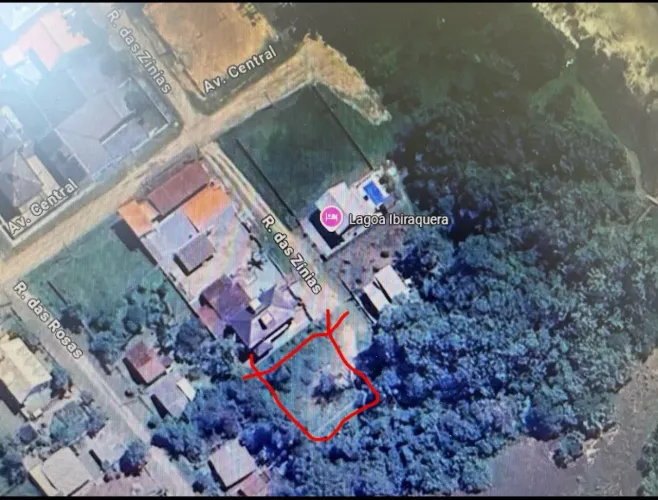 Vendo terreno 200 metros da lagoa